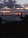 Pointe de Pern (Roc`h Pern). Le Nividic et ses pylones après le coucher du soleil.